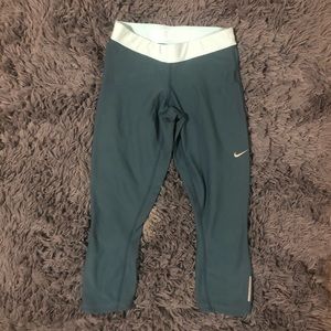 Nike Dri-Fit Leggings, size small